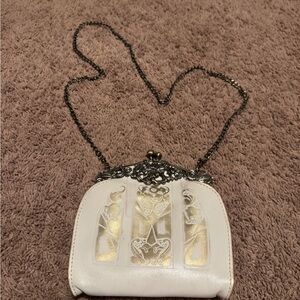 NWOT Patricia Nash Kiss Lock Clutch | Ornate Frame | Leather